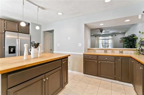 172 Corwin Cir, Hampton, VA 23666 photo 6