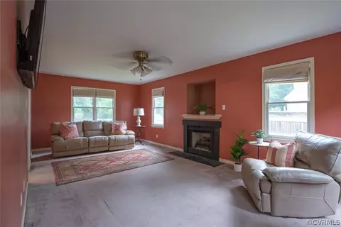 2406 Brookforest Rd, Midlothian, VA 23112 photo 5