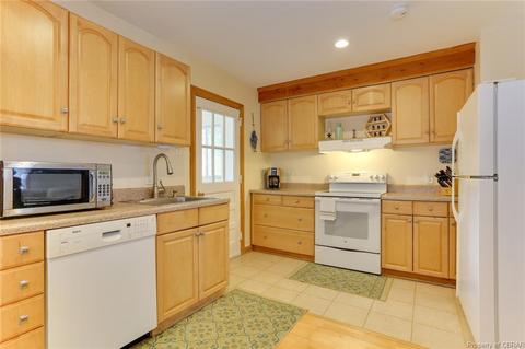 16 Turner Ter, Hampton, VA 23666 photo 9