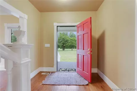 9008 Dutton Rd, North, VA 23128 photo 5