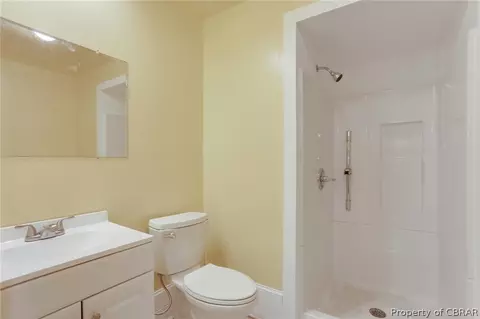 9008 Dutton Rd, North, VA 23128 photo 27