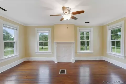9008 Dutton Rd, North, VA 23128 photo 24