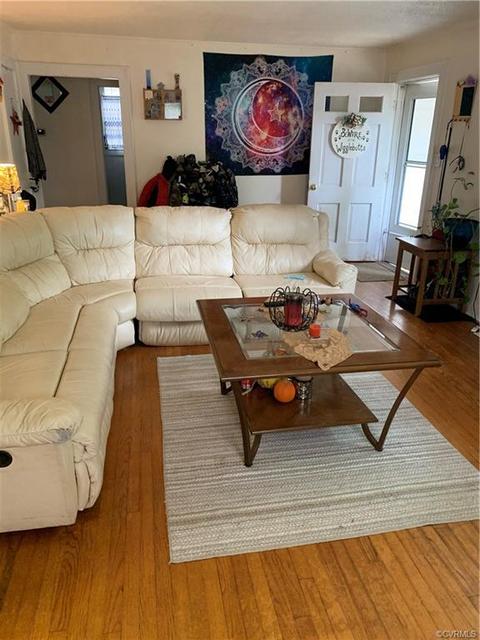 413 E North St, Wakefield, VA 23888 photo 6