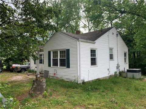 413 E North St, Wakefield, VA 23888 photo 1