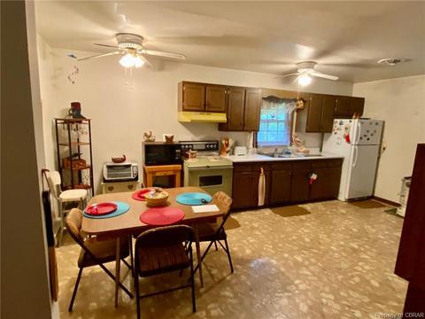 82 Compass Dr, Hartfield, VA 23071 photo 5