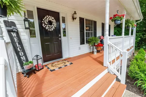 5406 Beaver Spring Rd, Midlothian, VA 23112 photo 4