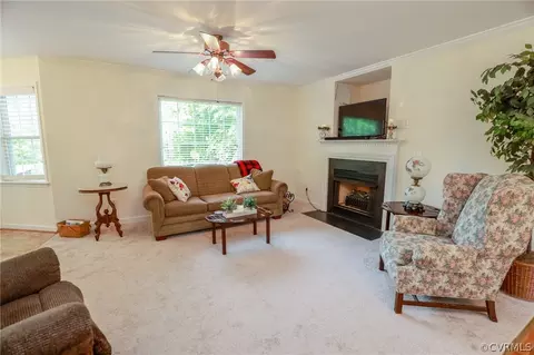 5406 Beaver Spring Rd, Midlothian, VA 23112 photo 9