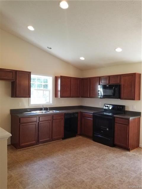 4629 Raspberry Patch Ln, Henrico, VA 23231 photo 3