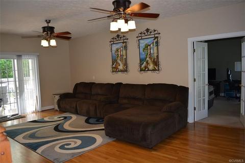 631 Greyshire Dr, Chester, VA 23836 photo 6