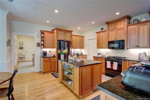 292 Tom Morris Dr, Weems, VA 22576 photo 19