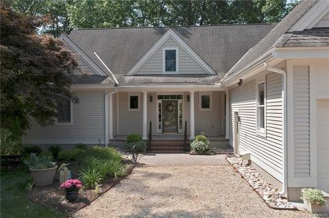292 Tom Morris Dr, Weems, VA 22576 photo 1