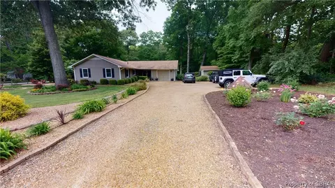 5551 Hickory Fork Rd, Gloucester, VA 23061 photo 1