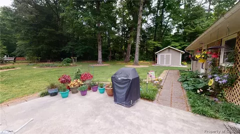 5551 Hickory Fork Rd, Gloucester, VA 23061 photo 6