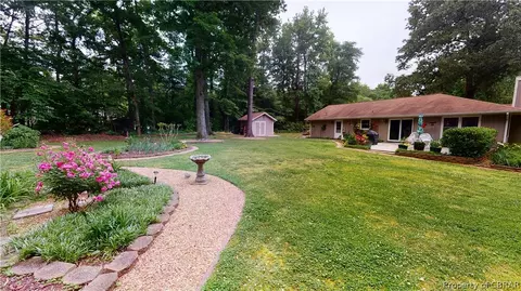 5551 Hickory Fork Rd, Gloucester, VA 23061 photo 9