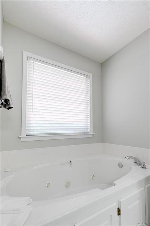 14237 Beachmere Dr, Chester, VA 23831 photo 30