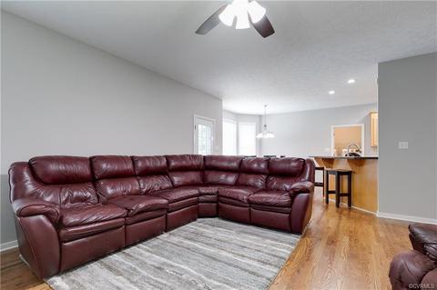 14237 Beachmere Dr, Chester, VA 23831 photo 11