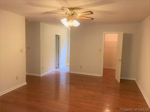 8399 Kitchener Dr, Gloucester, VA 23061 photo 13