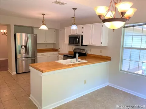 8399 Kitchener Dr, Gloucester, VA 23061 photo 7