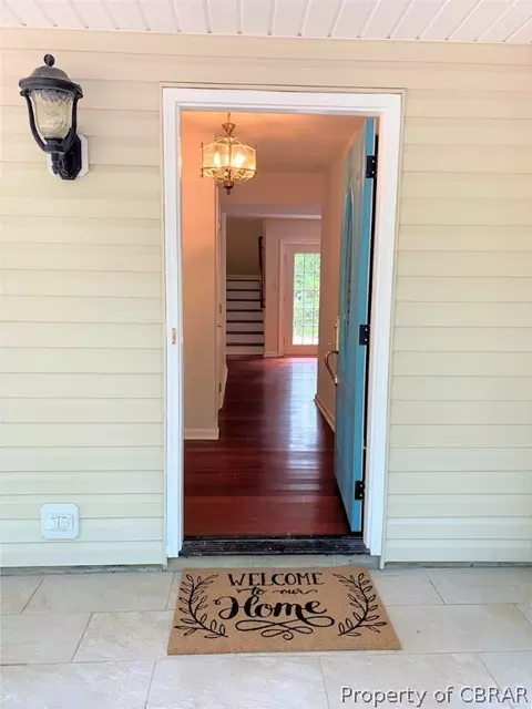 8399 Kitchener Dr, Gloucester, VA 23061 photo 3