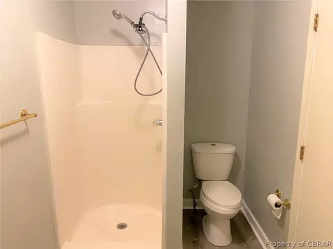 8399 Kitchener Dr, Gloucester, VA 23061 photo 16