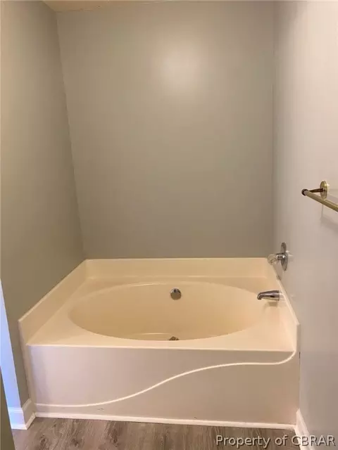 8399 Kitchener Dr, Gloucester, VA 23061 photo 17