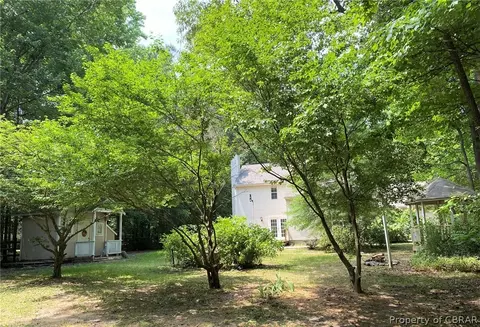 8399 Kitchener Dr, Gloucester, VA 23061 photo 22