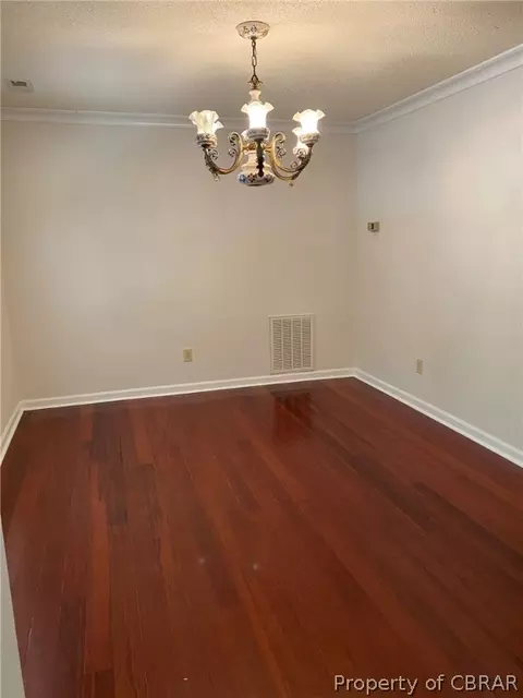 8399 Kitchener Dr, Gloucester, VA 23061 photo 11