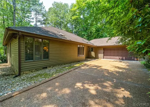 3708 Commodore Point Cir, Midlothian, VA 23112 photo 19