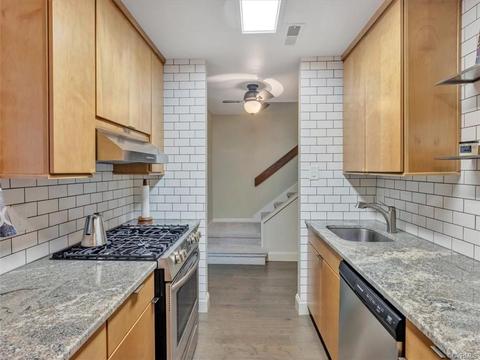 11636 E Briar Patch Dr, Midlothian, VA 23113 photo 6