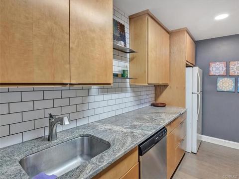 11636 E Briar Patch Dr, Midlothian, VA 23113 photo 5