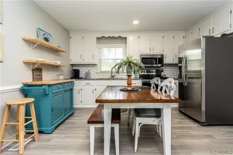12107 Gardengate Rd, Midlothian, VA 23112 photo 9