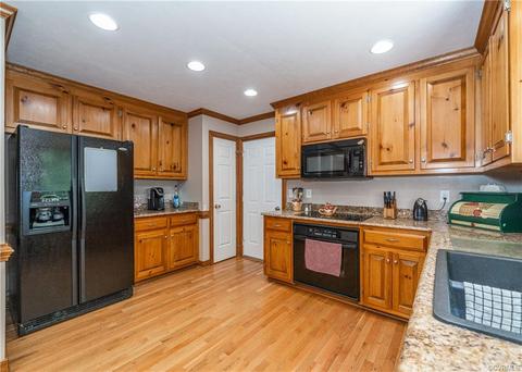 6100 Brickshire Dr, Providence Forge, VA 23140 photo 7