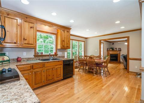 6100 Brickshire Dr, Providence Forge, VA 23140 photo 5