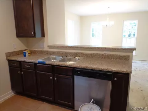 14130 Pine St, Chester, VA 23831 photo 4