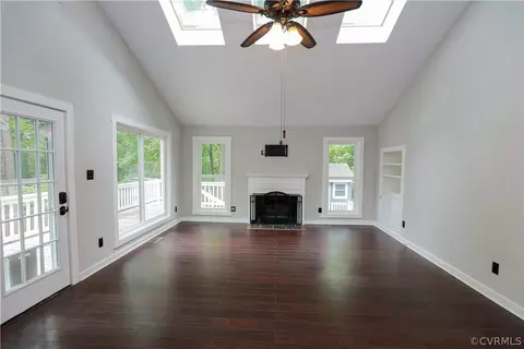 1606 Headwaters Rd, Midlothian, VA 23113 photo 5