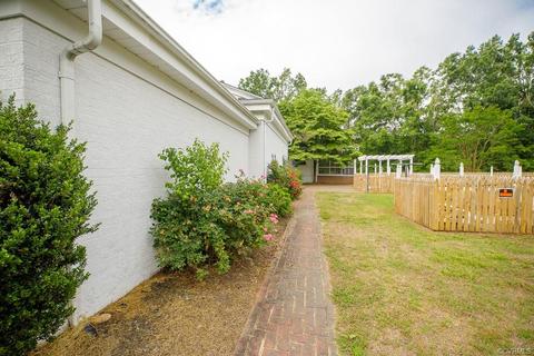 306 Old Plank Rd, Kenbridge, VA 23944 photo 8