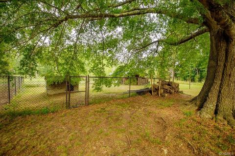 306 Old Plank Rd, Kenbridge, VA 23944 photo 17