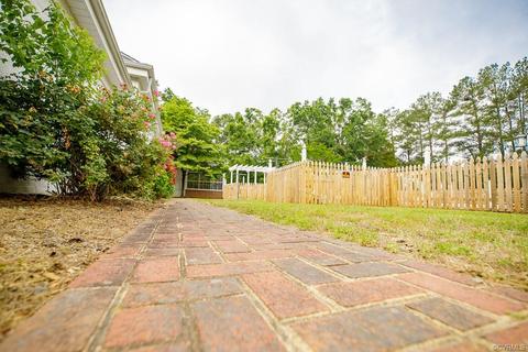 306 Old Plank Rd, Kenbridge, VA 23944 photo 9