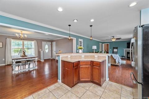 5319 Liberty Ct, Gloucester, VA 23061 photo 12