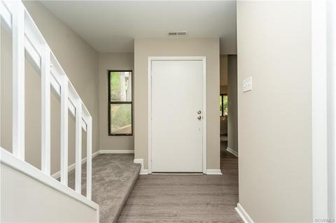 11929 W Briar Patch Dr, Midlothian, VA 23113 photo 2