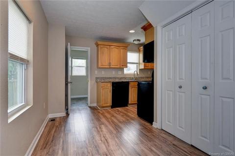 631 Lee St, Hampton, VA 23666 photo 7