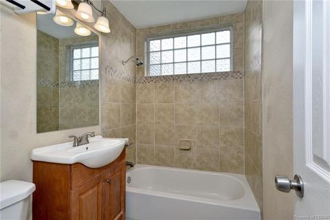 631 Lee St, Hampton, VA 23666 photo 16
