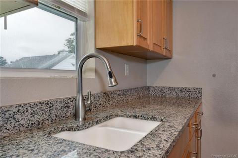 631 Lee St, Hampton, VA 23666 photo 11