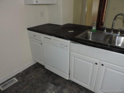 7971 Yacht Haven Rd, Gloucester Point, VA 23062 photo 8