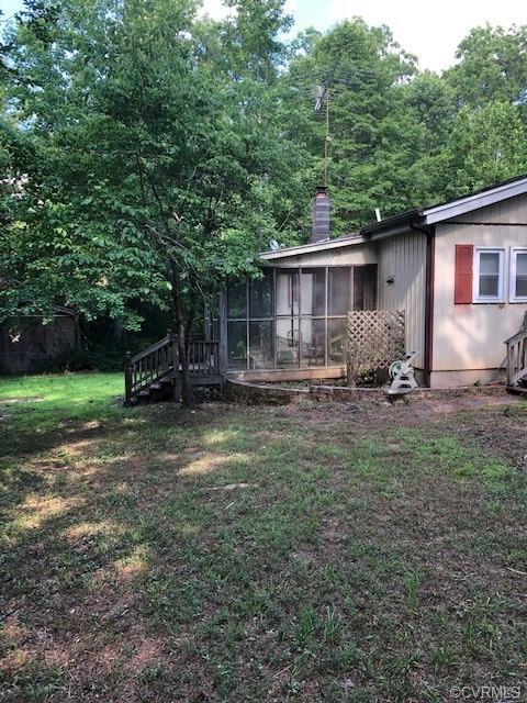475 Meredith Mill Rd, Brodnax, VA 23920 photo 5