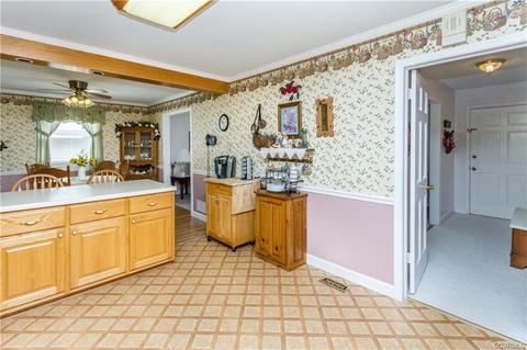 10910 Stepney Rd, Chester, VA 23831 photo 5