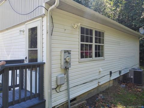 9932 Forest Grove Dr, Gloucester, VA 23061 photo 3