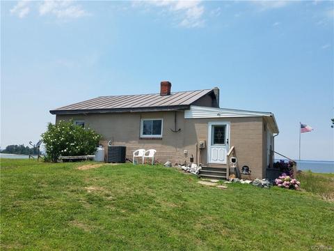 628 Eubank Landing Rd, Topping, VA 23169 photo 2