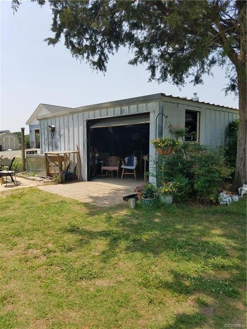 628 Eubank Landing Rd, Topping, VA 23169 photo 5