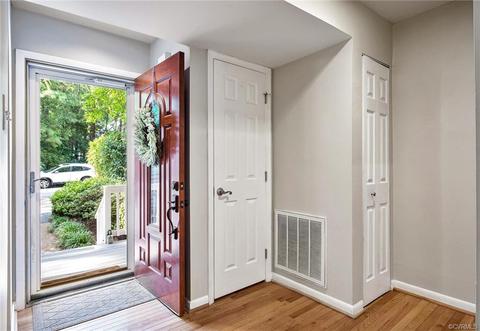 4905 Long Shadow Dr, Midlothian, VA 23112 photo 6